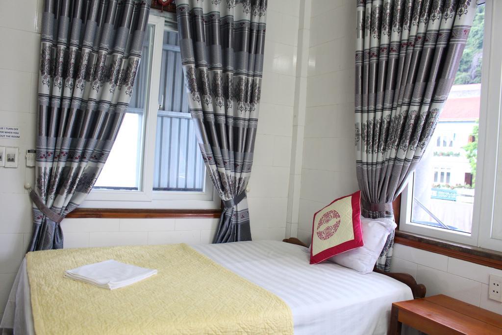 Linh'S Homestay フォンニャ エクステリア 写真