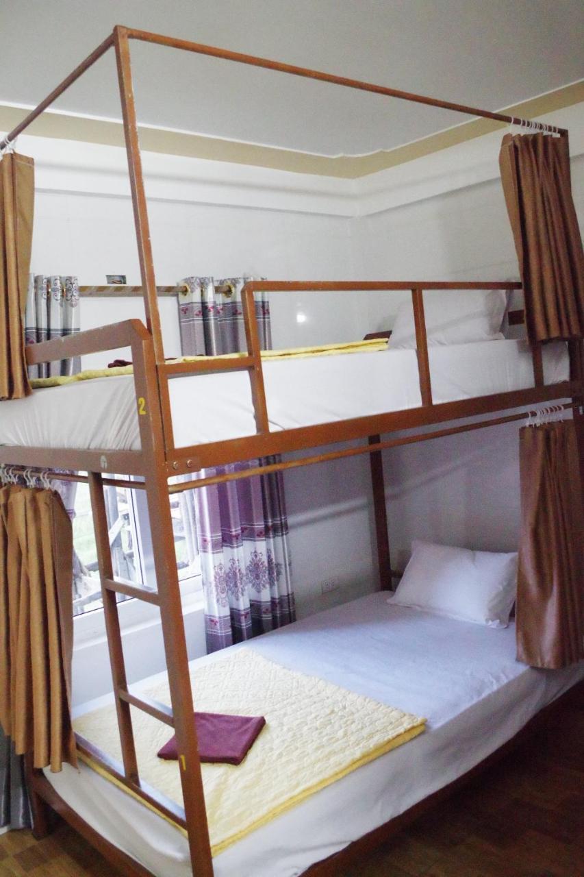 Linh'S Homestay フォンニャ エクステリア 写真