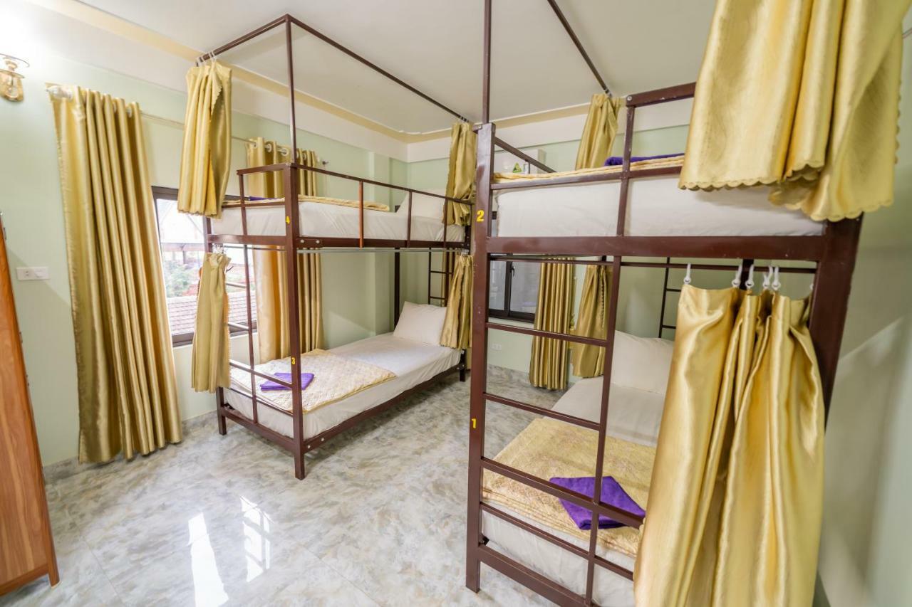 Linh'S Homestay フォンニャ エクステリア 写真